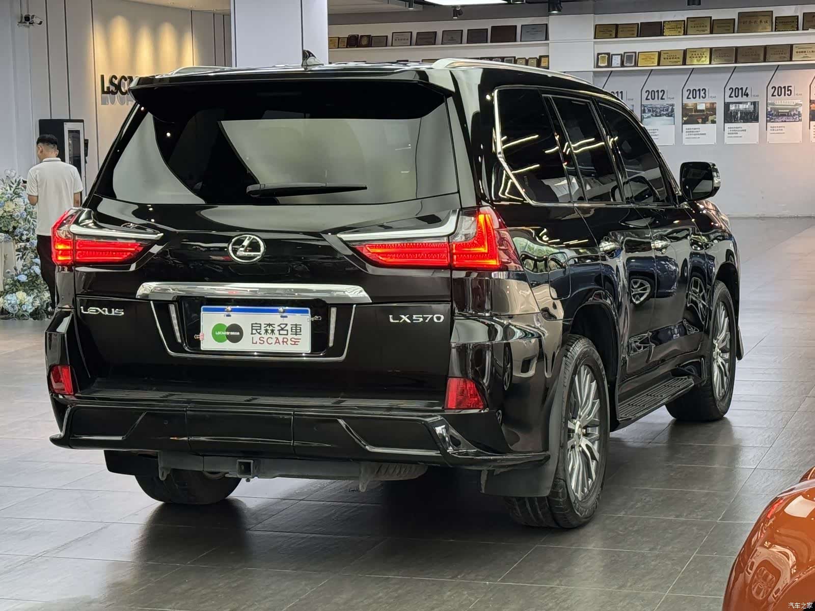 Lexus LX, 2019 6