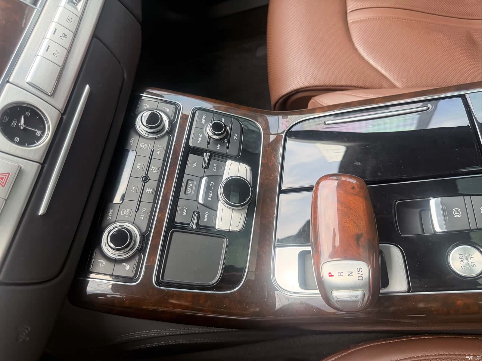 Audi A8L, 2016 28