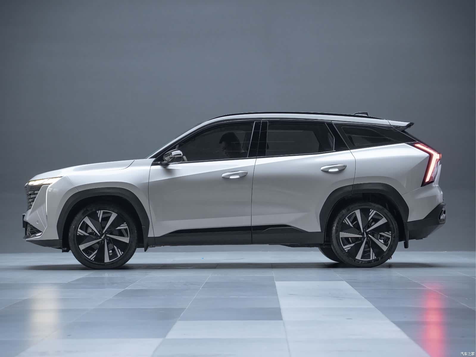 Geely Boyue, 2022 7