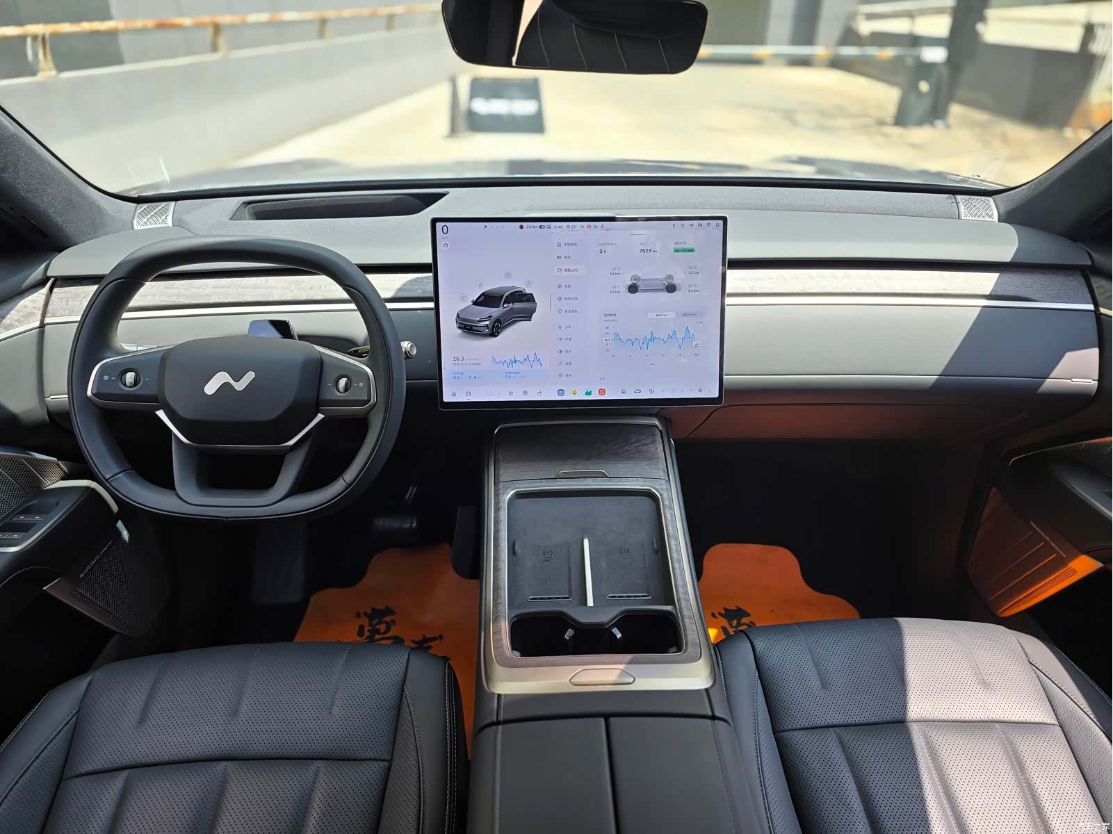 NIO L90, 2025 11