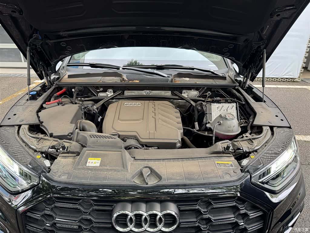 Audi Q5L, 2025 6