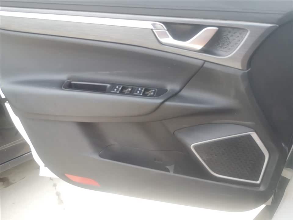 Geely Emgrand GS