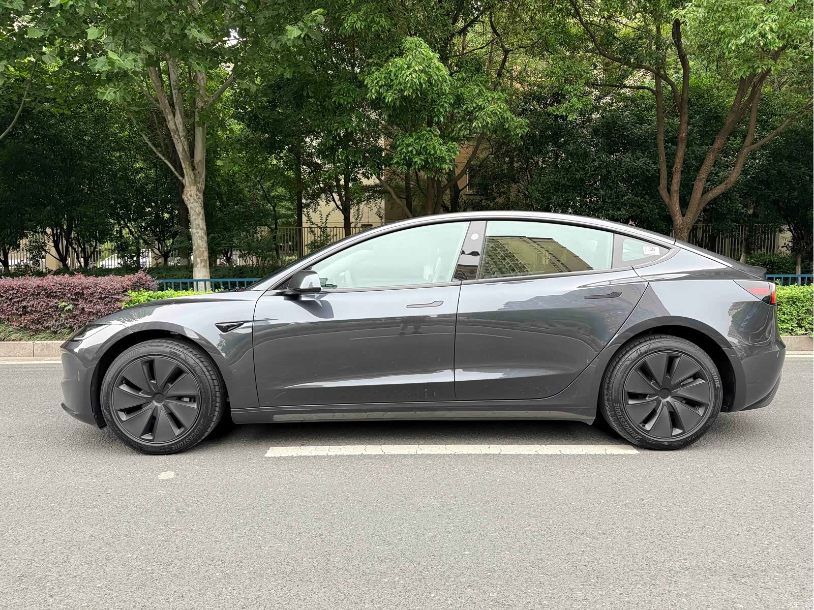 Tesla Model 3, 2025 все фото