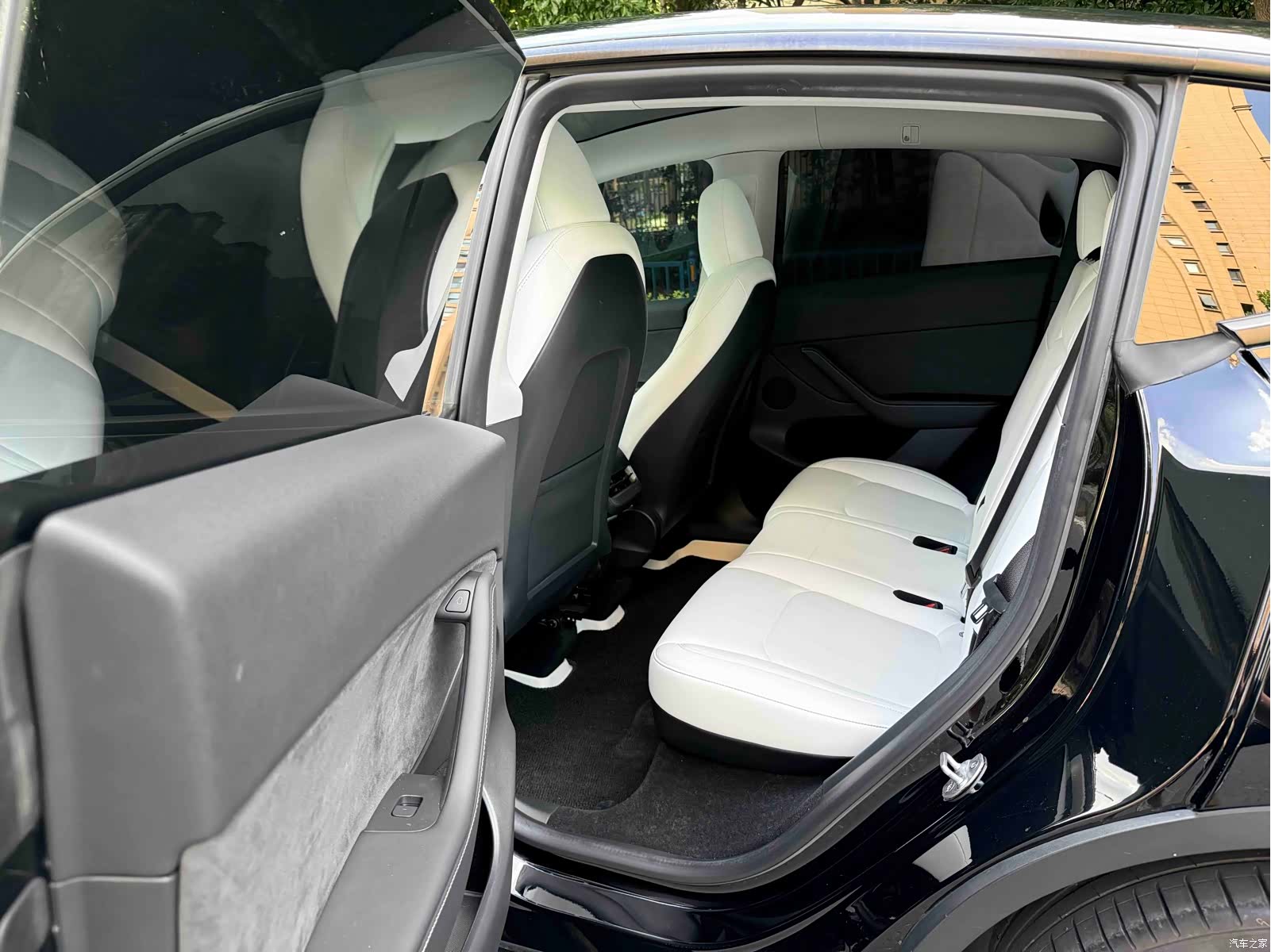 Tesla Model Y, 2023 8