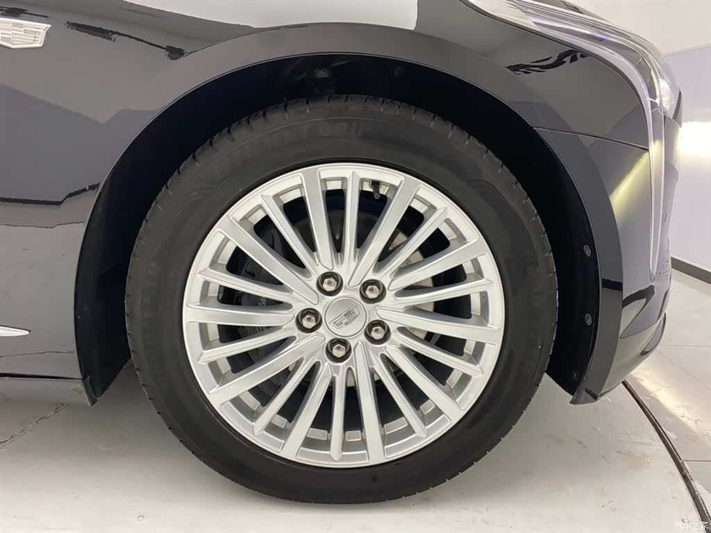 Cadillac CT6, 2023 11
