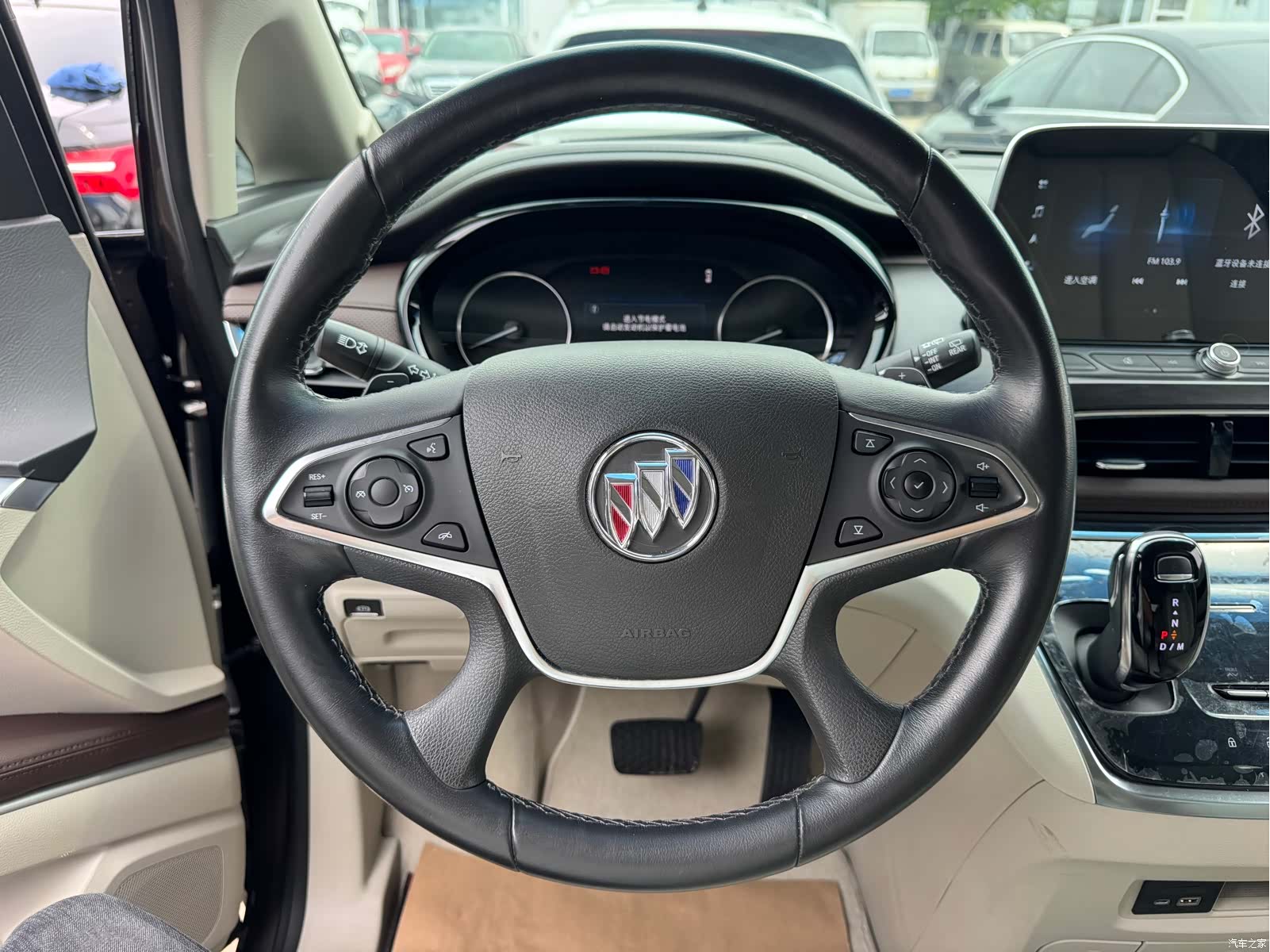 Buick GL8, 2020 6