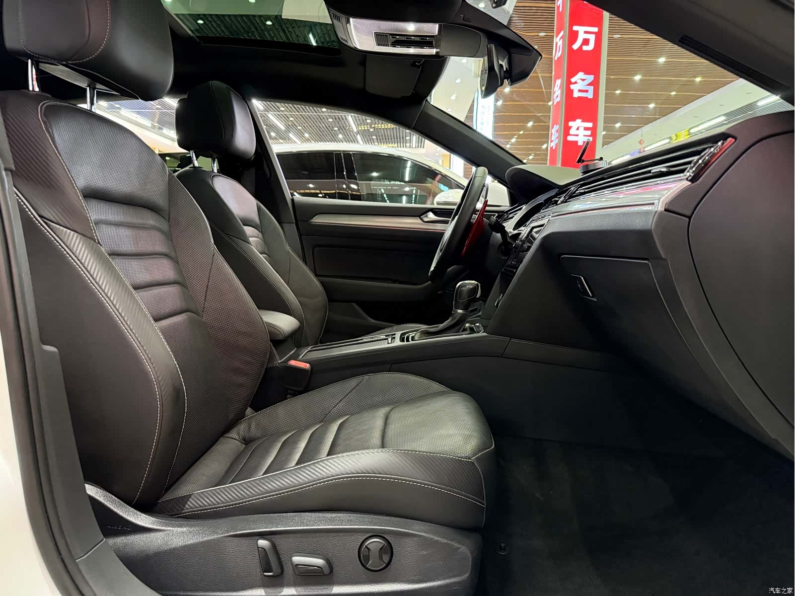 Volkswagen CC, 2019 24