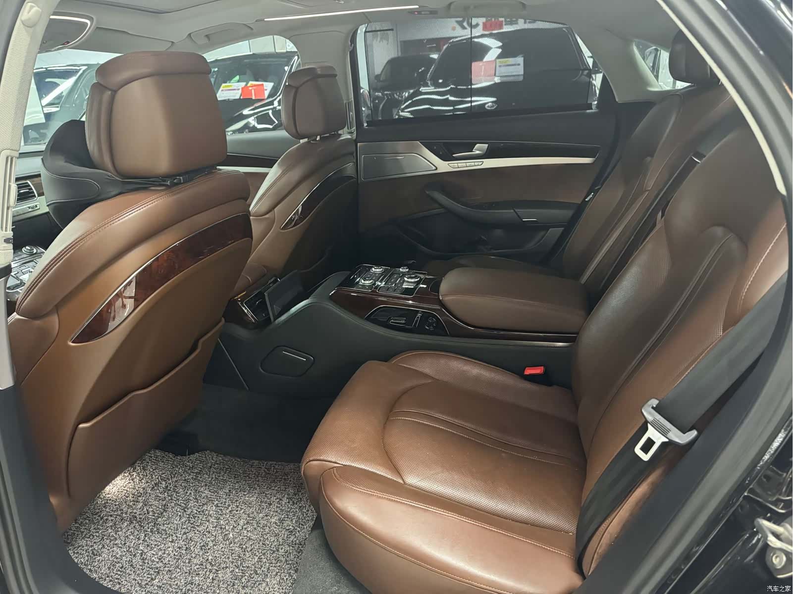 Audi A8L, 2014 6