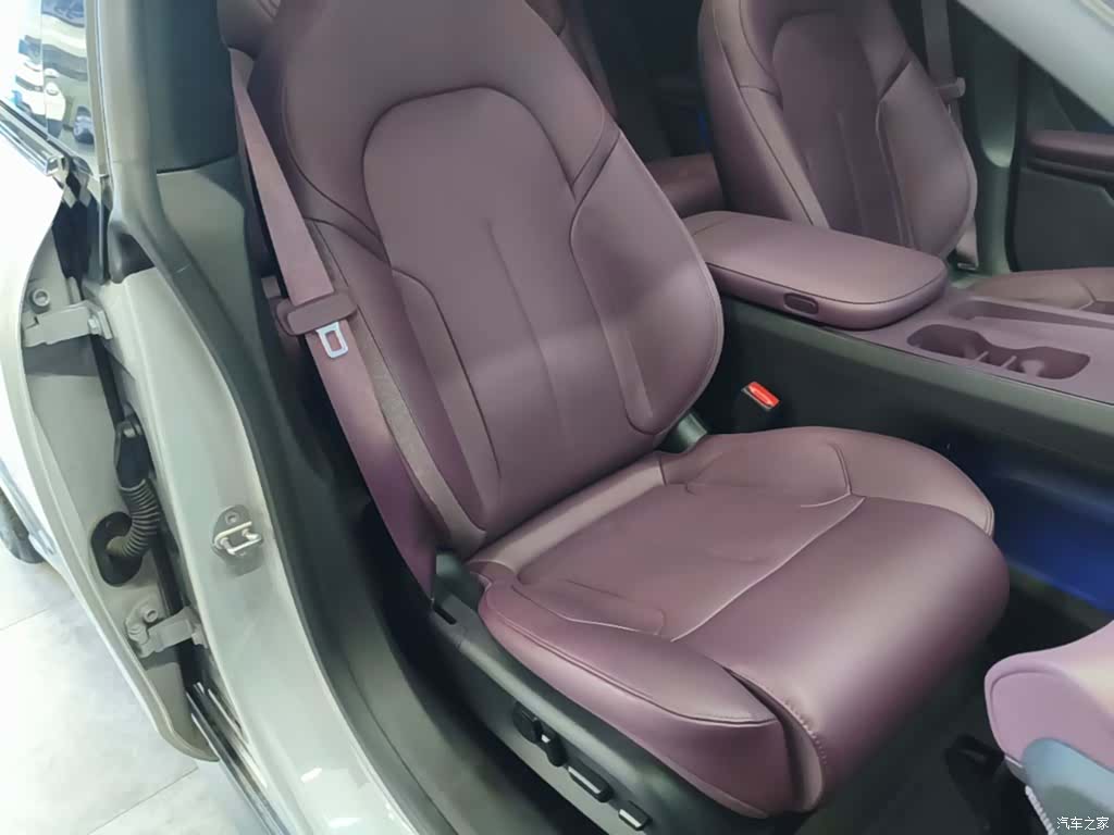 NIO ET5, 2025 25