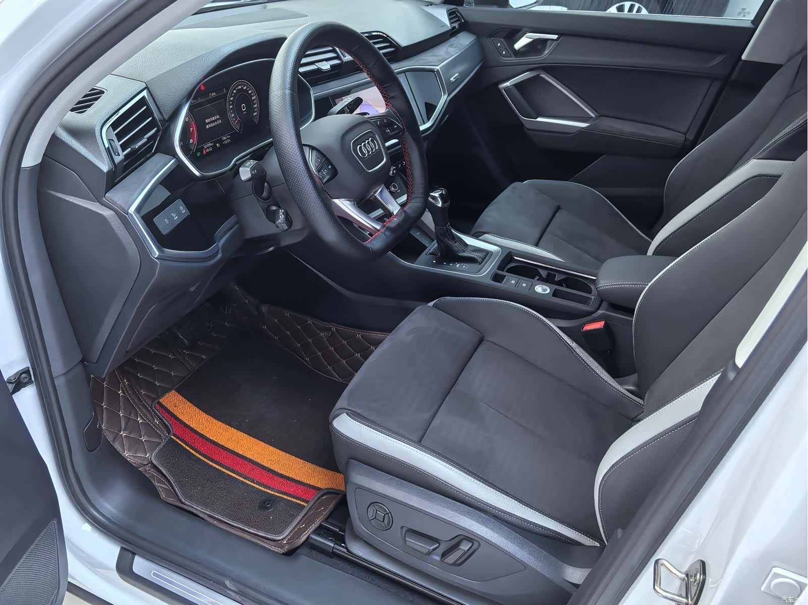Audi Q3, 2022 все фото