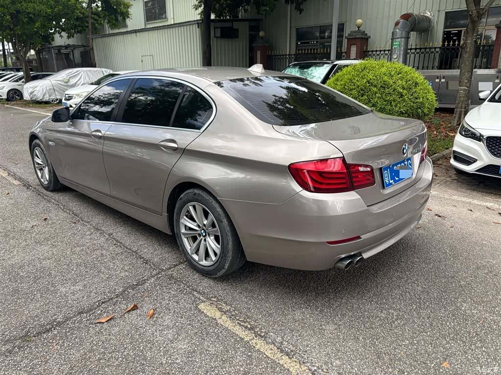 BMW 5 Series, 2012 10