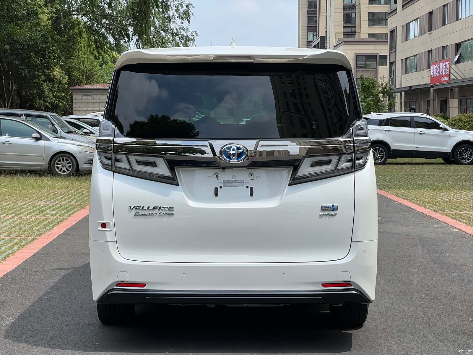 Toyota Vellfire, 2021 14