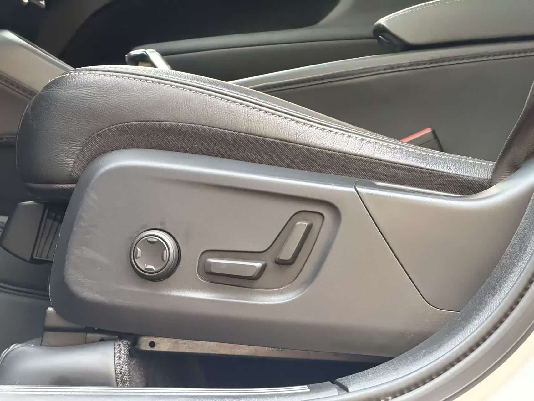 Volvo XC40, 2020 21