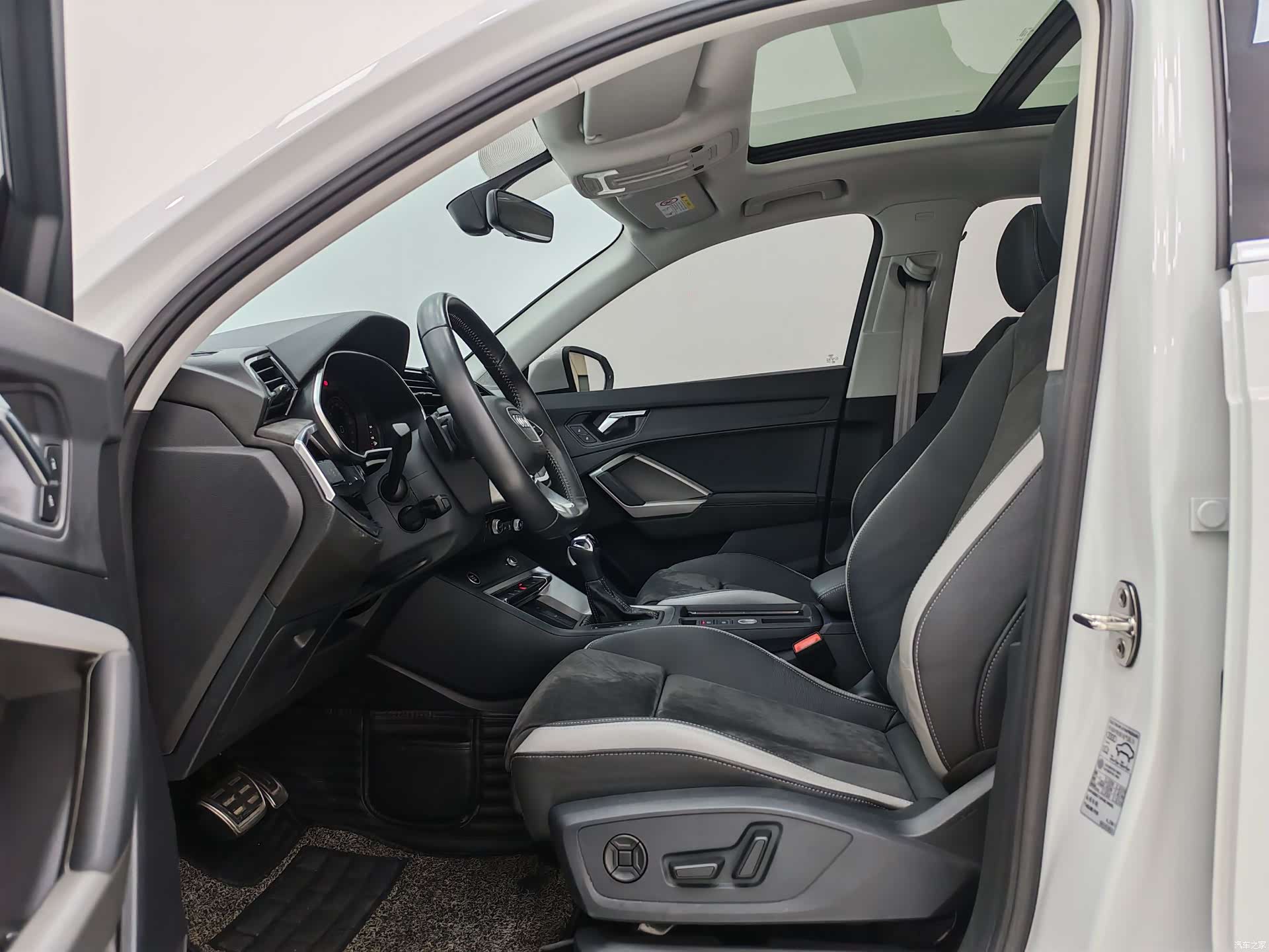 Audi Q3, 2022 8