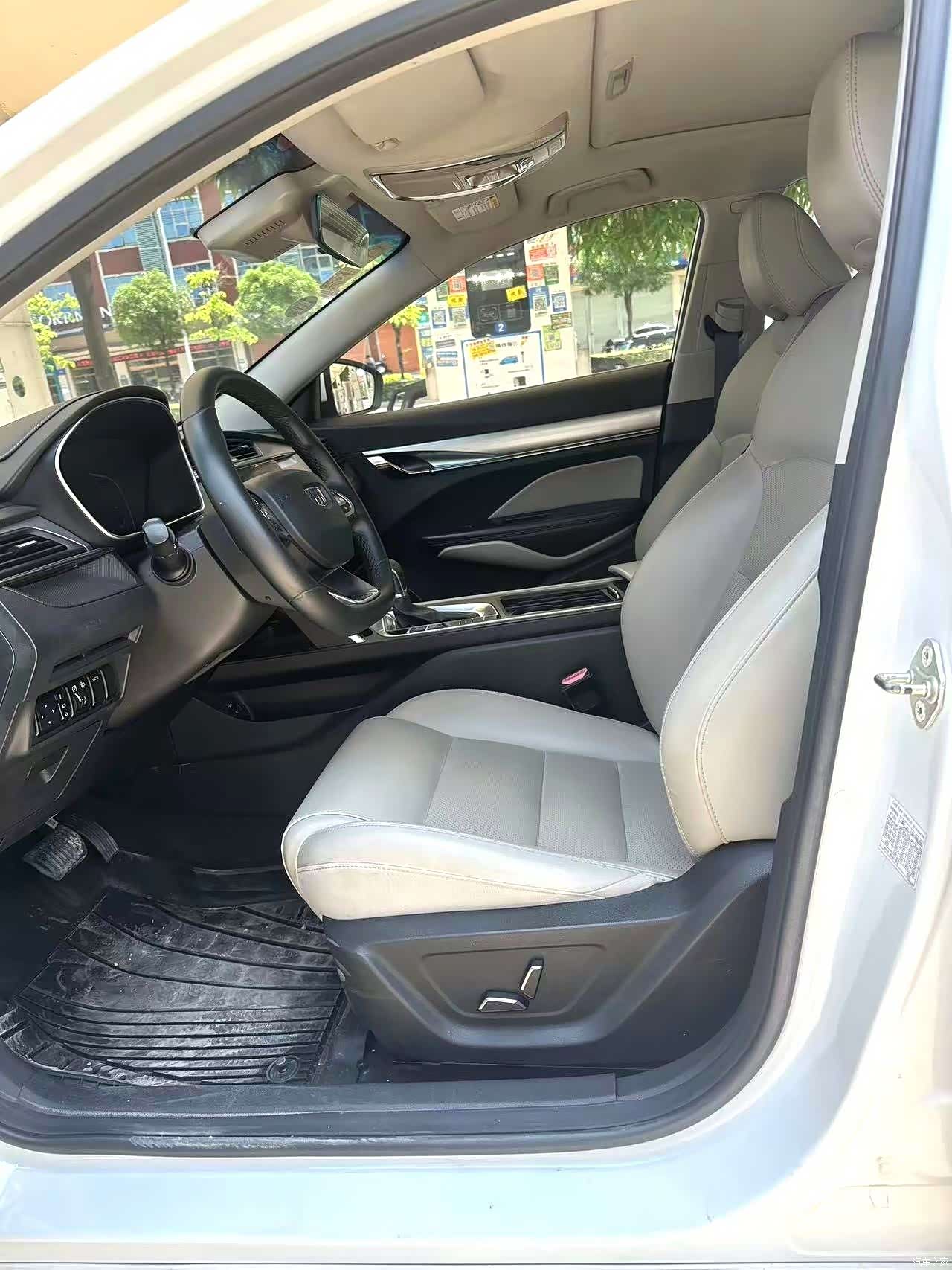 Geely Binray, 2018 7