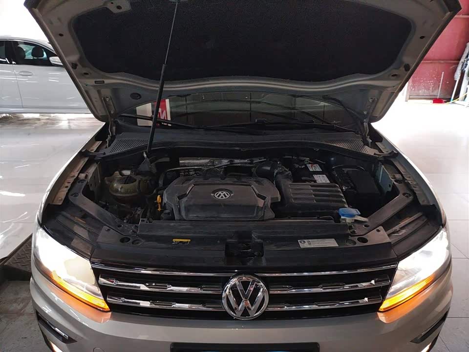 Volkswagen Tiguan L