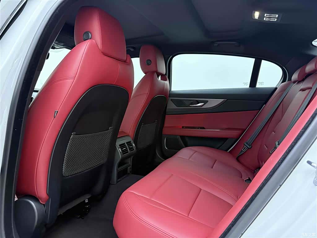Land Rover XEL, 2023 19