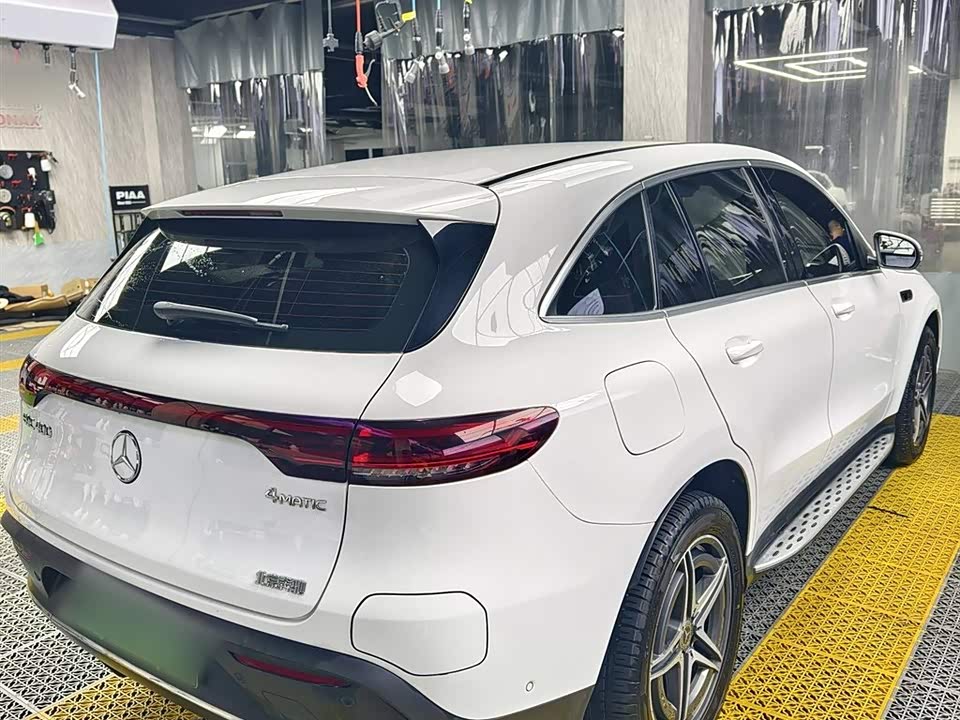 Mercedes-Benz EQC Mercedes-Benz EQC