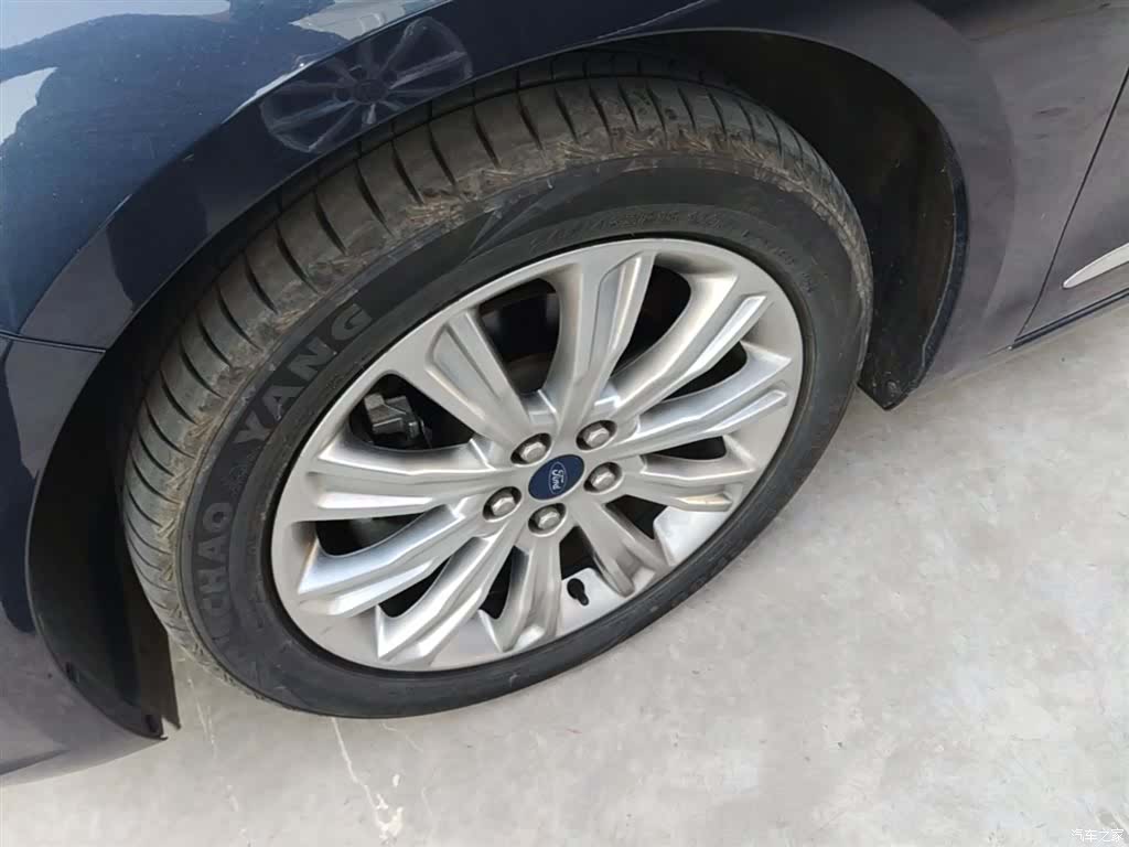 Ford Taurus, 2021 23