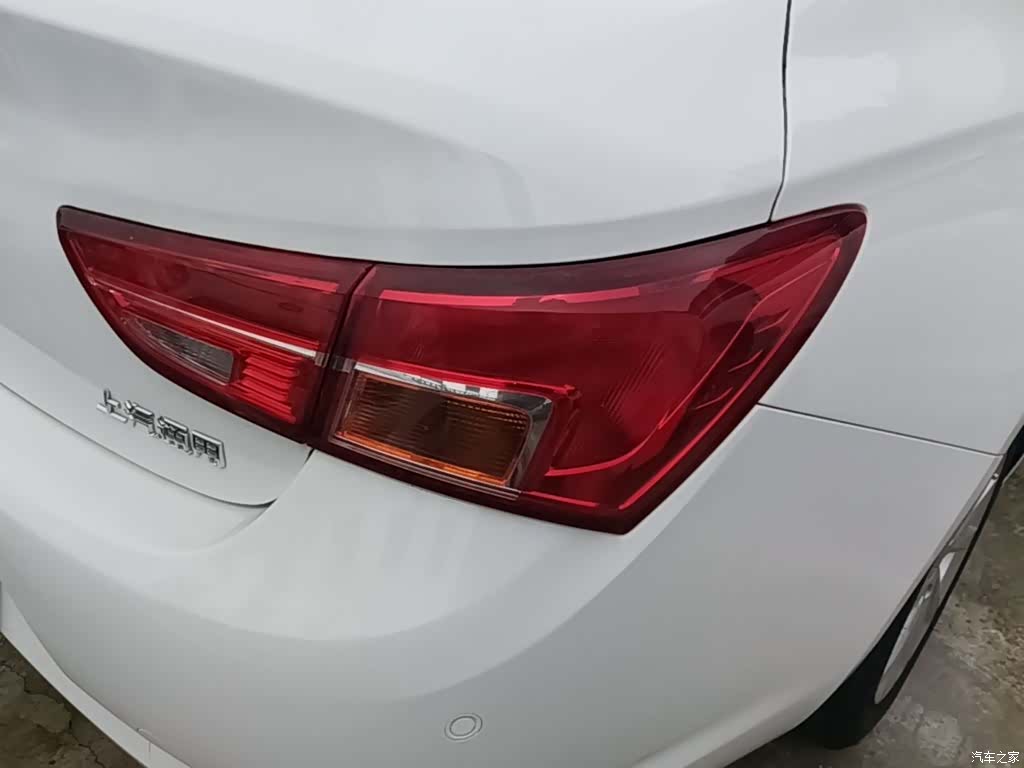 Buick Verano, 2017 8