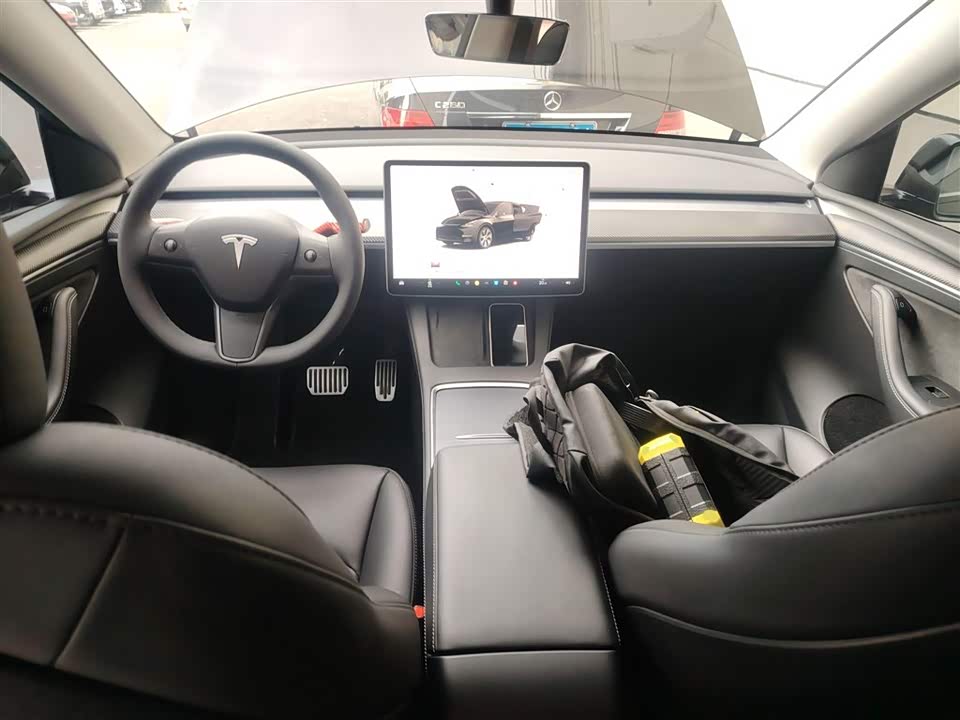 Tesla Model Y Tesla Model Y