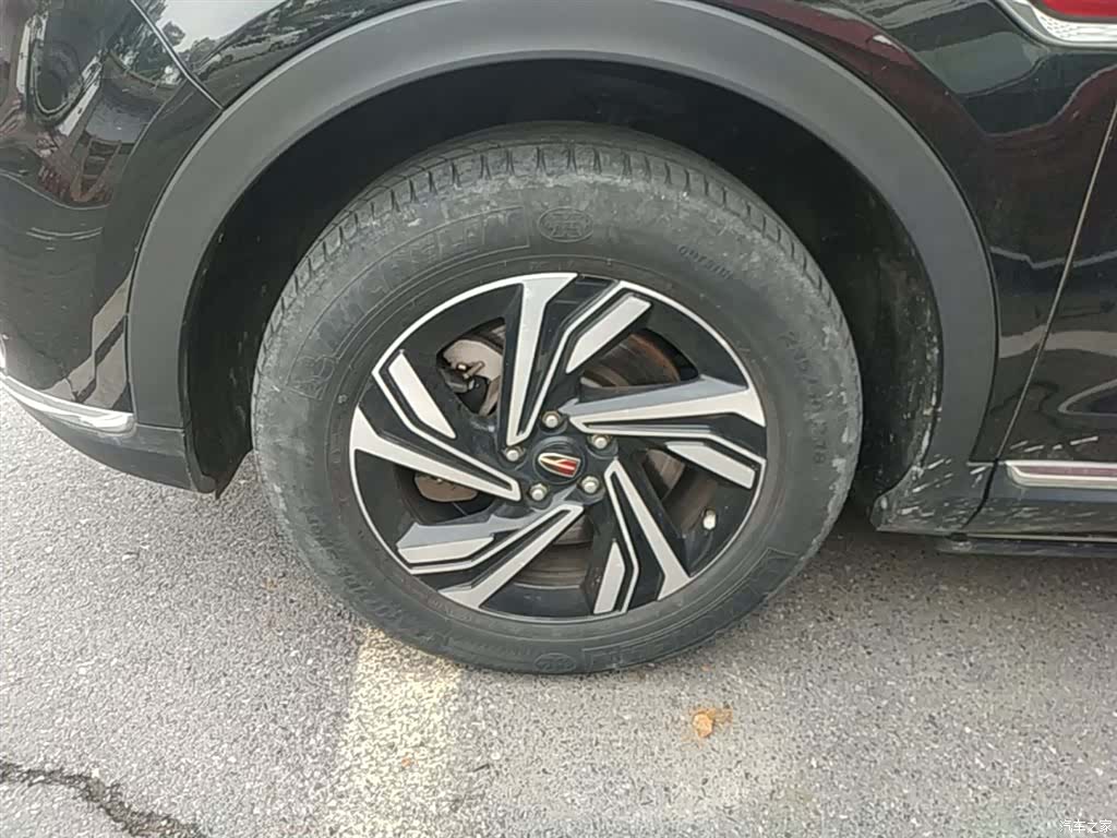Hongqi HS5, 2022 23