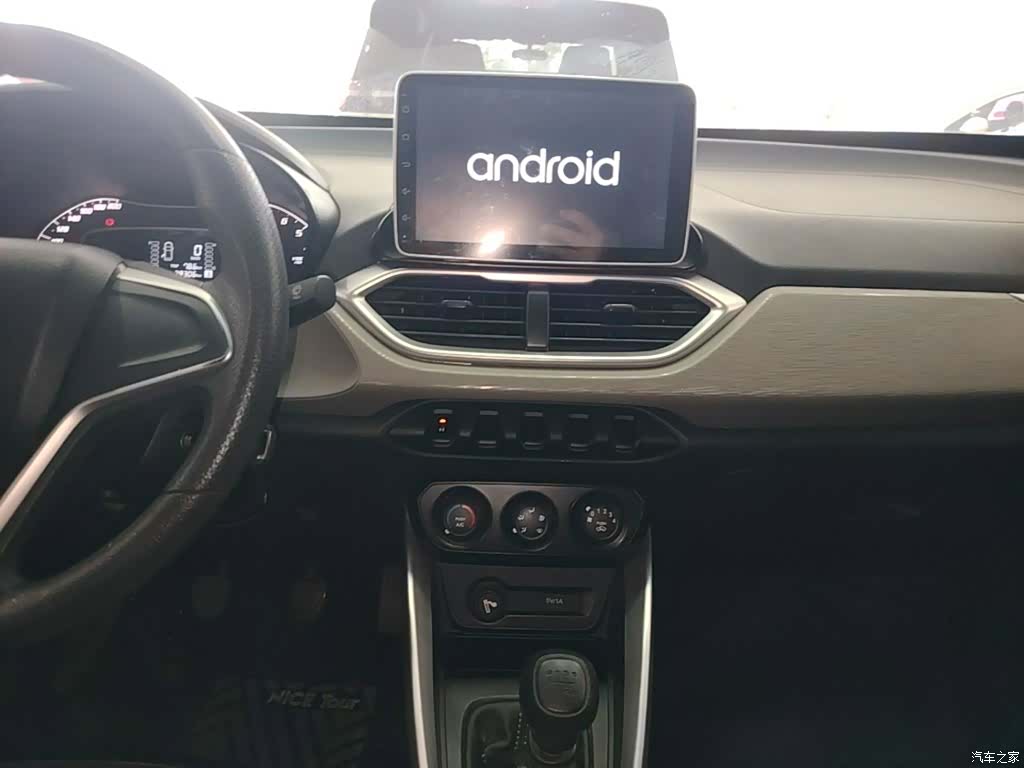 Wuling 510, 2019 13