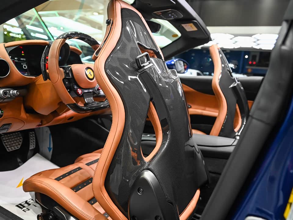 Ferrari 812
