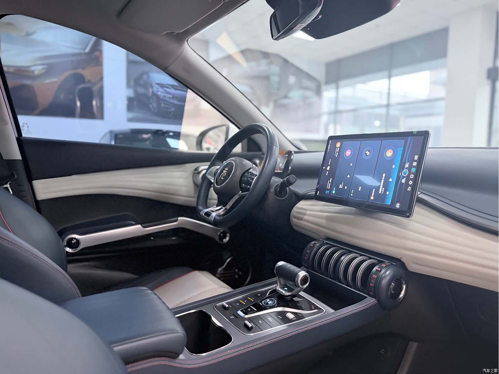 BYD Yuan, 2023 13