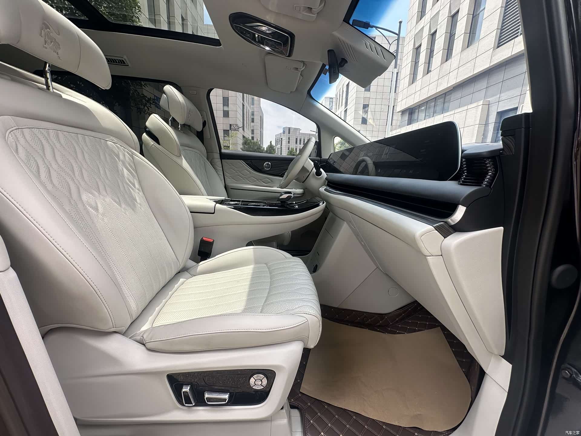 DongFeng V9, 2024 все фото