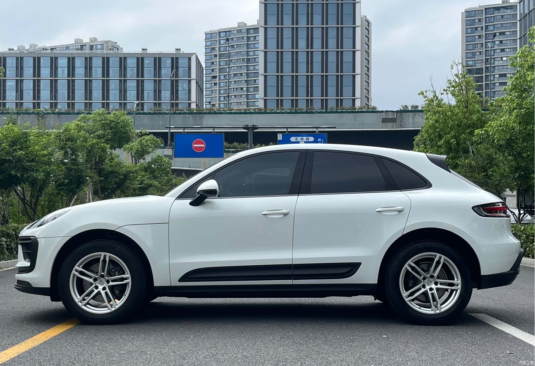 Porsche Macan, 2024 3