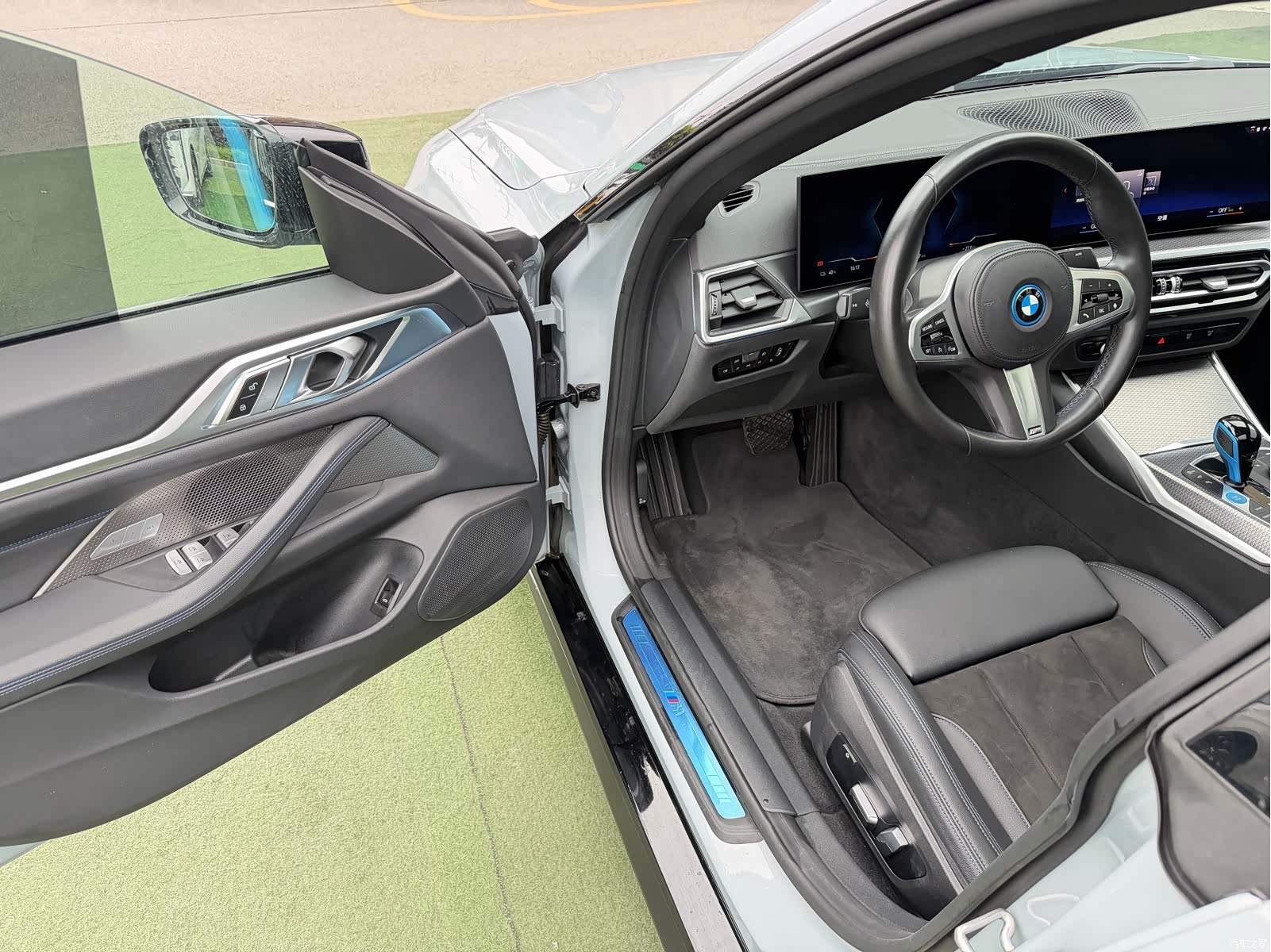 BMW i4, 2022 4