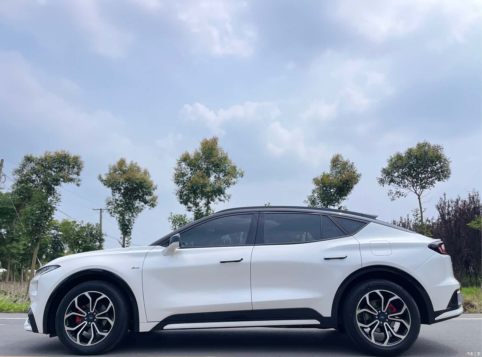 Ford Evos, 2022 4