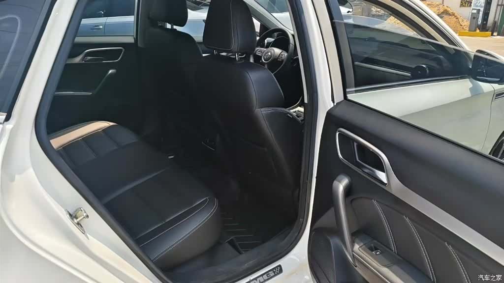 MG 6, 2019 4