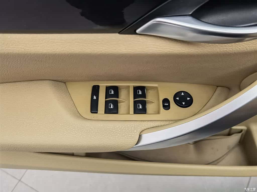 BMW X1, 2012 9