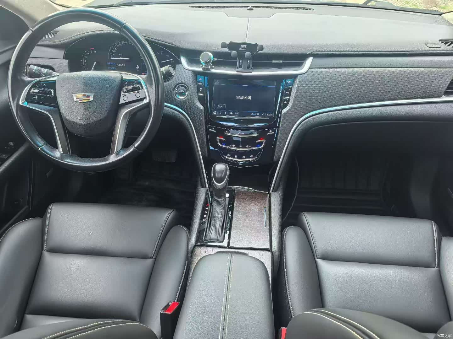 Cadillac XTS, 2019 все фото