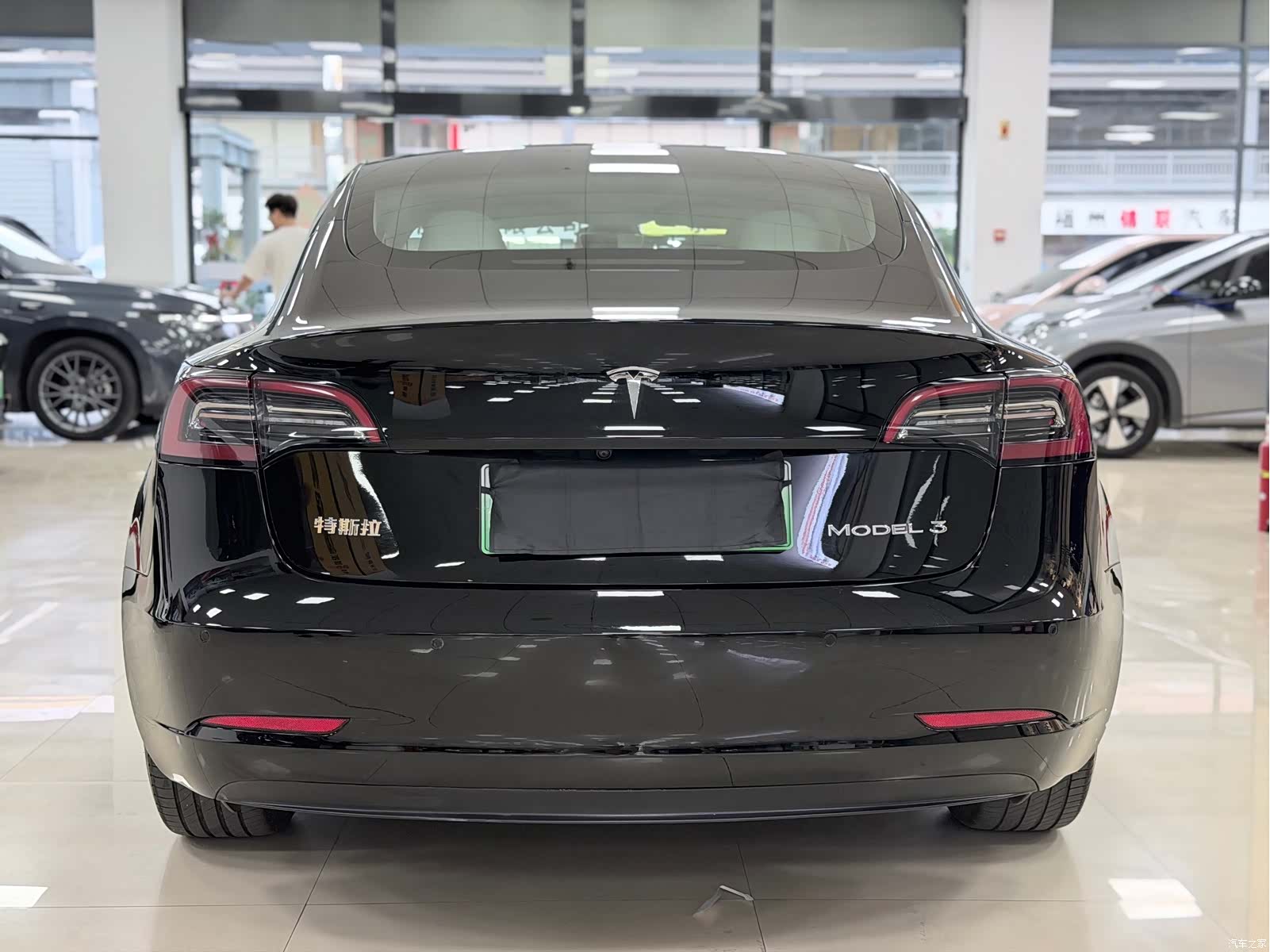 Tesla Model 3, 2023 все фото