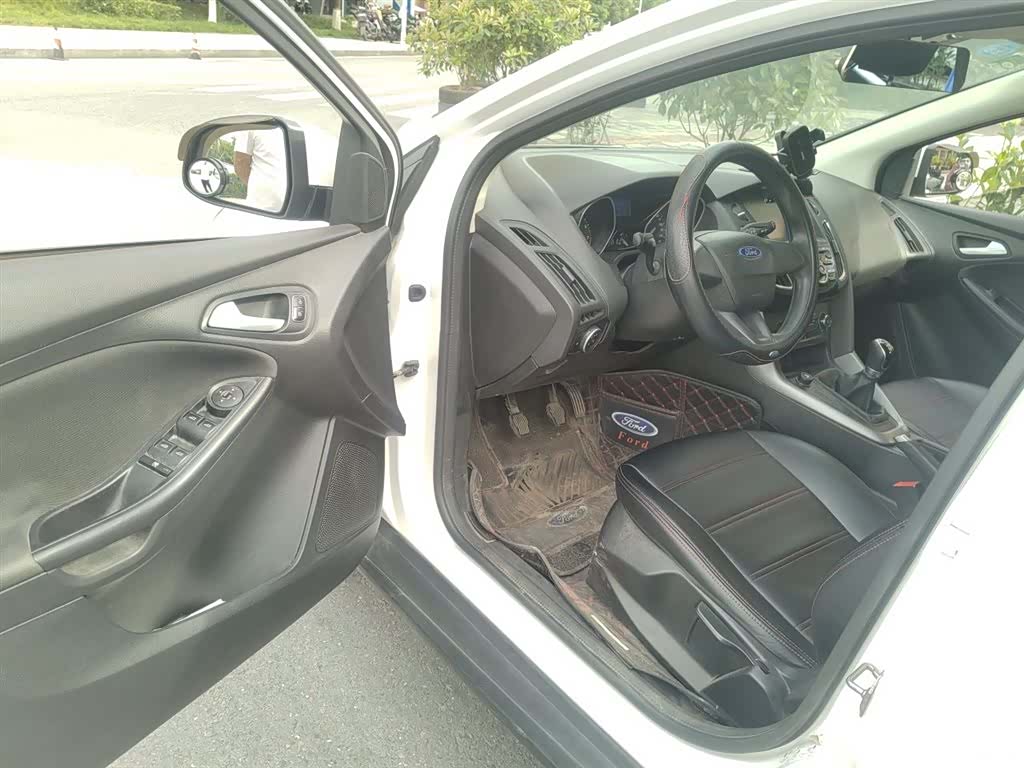 Ford Focus, 2016 14