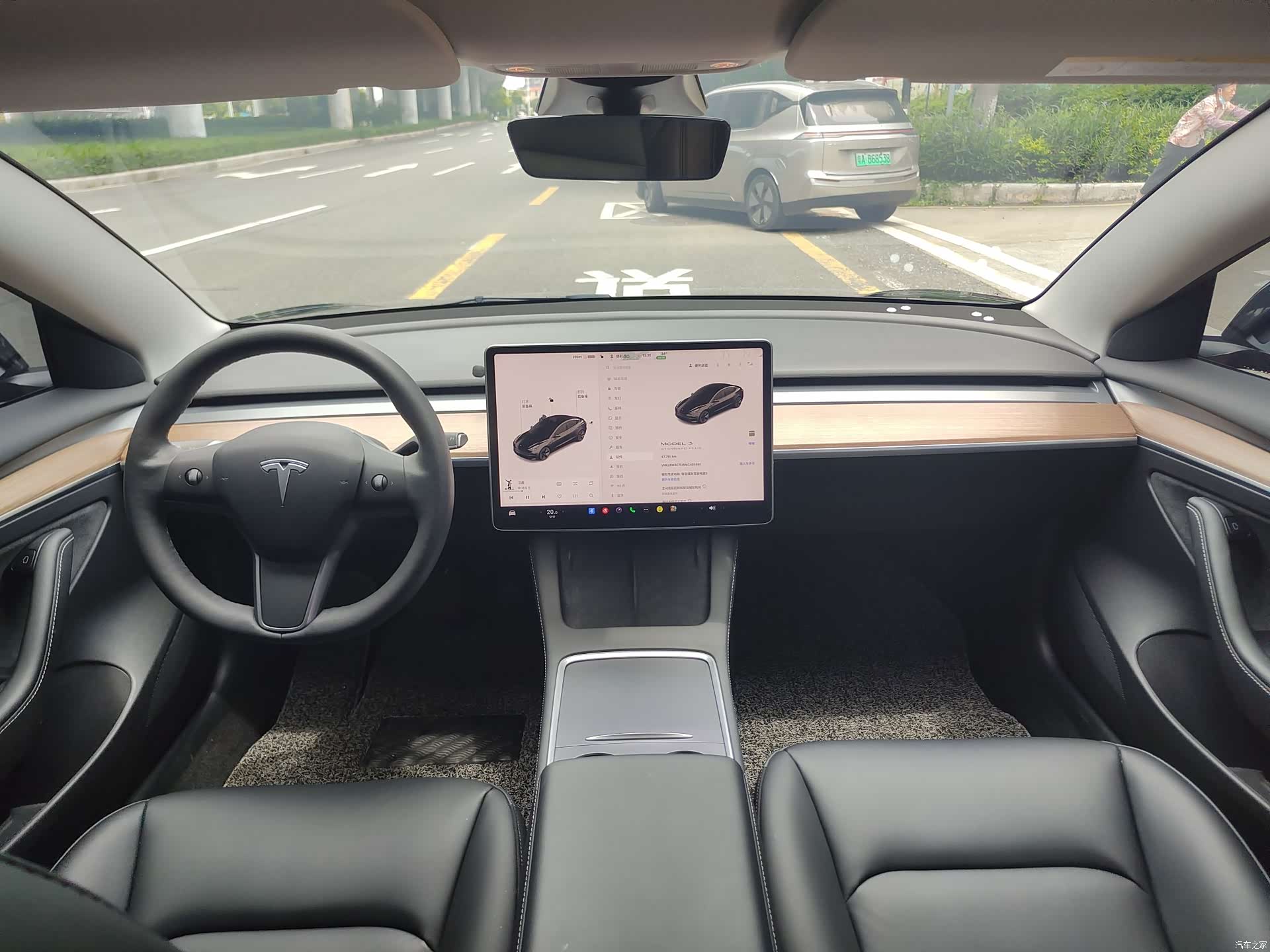 Tesla Model 3, 2021 12