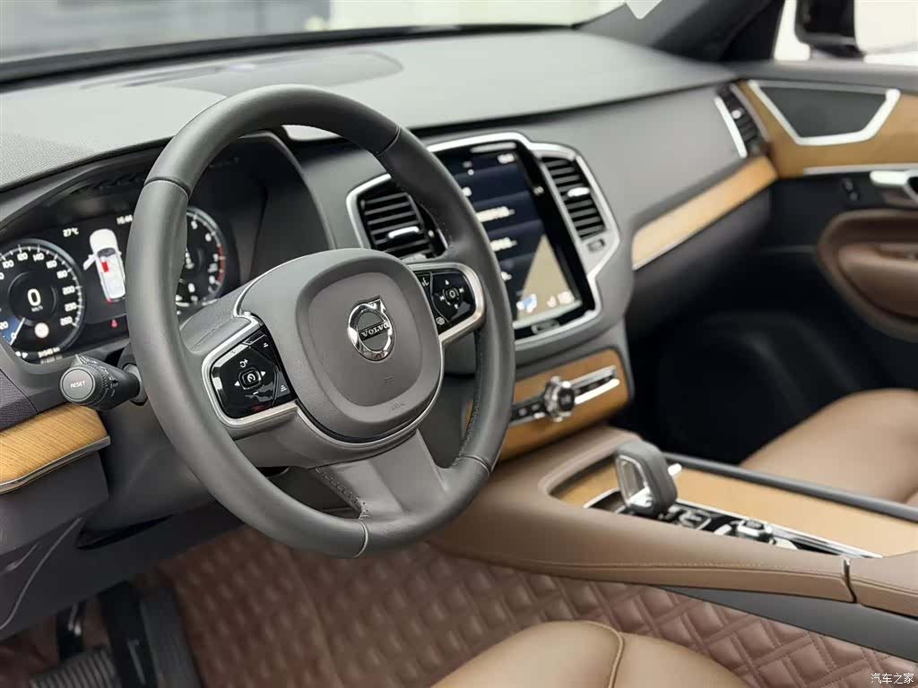 Volvo XC90, 2022 23