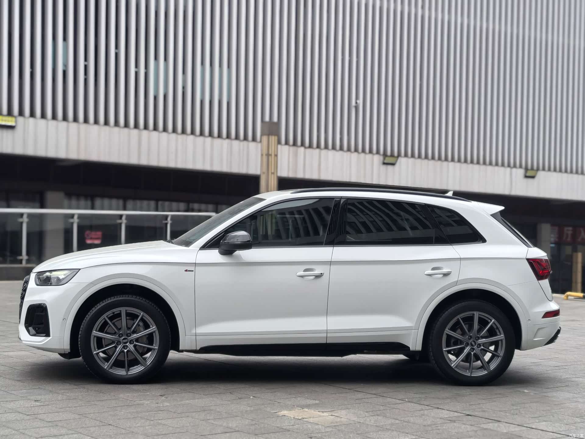 Audi Q5L, 2022 7
