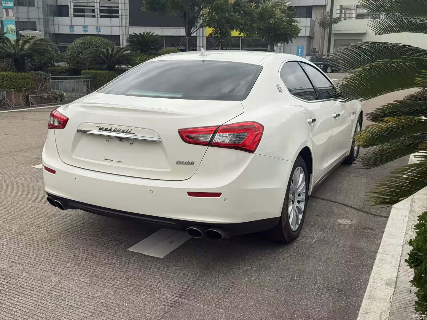 Maserati Ghibli, 2016 7