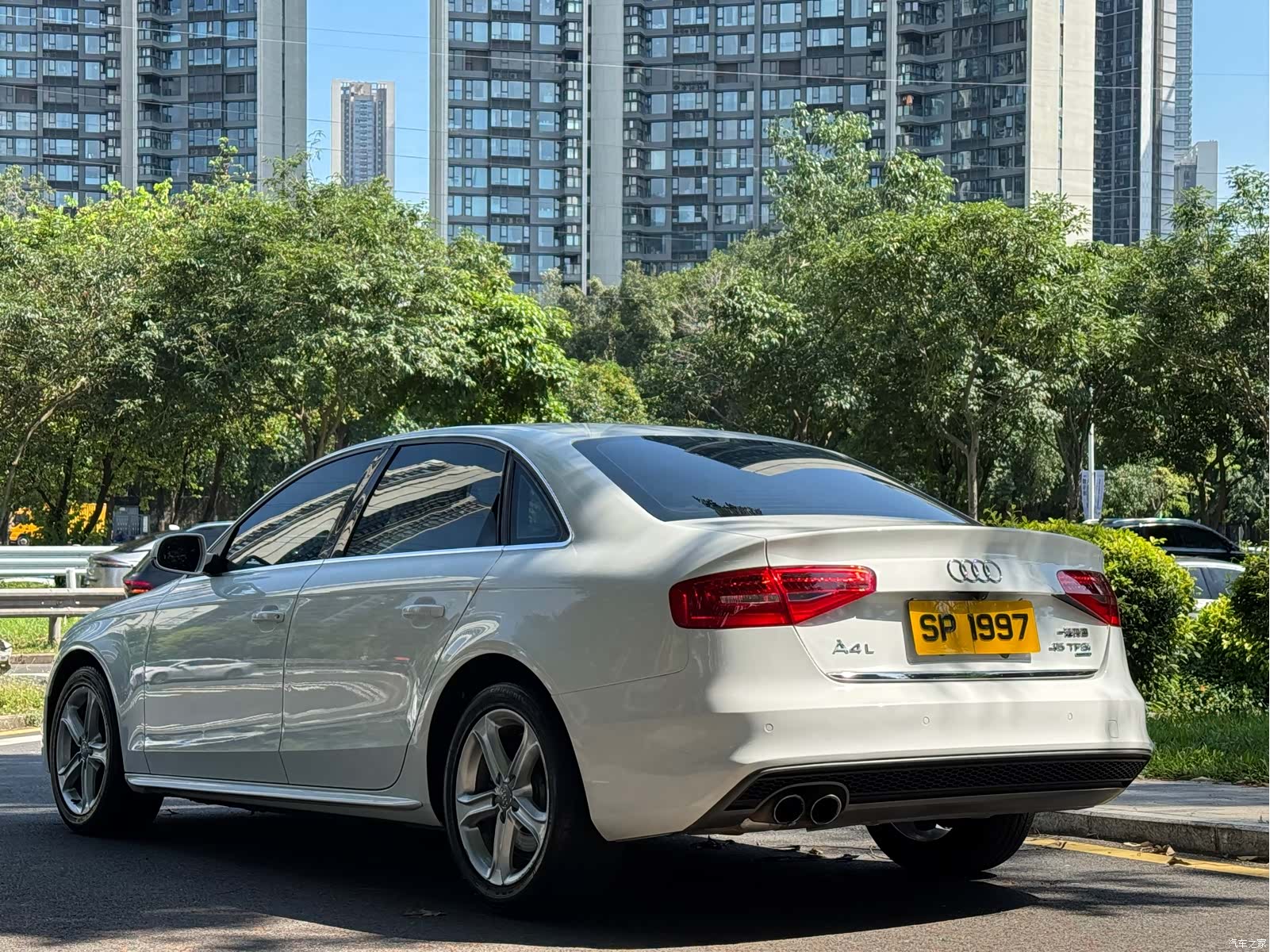 Audi A4L, 2014 7