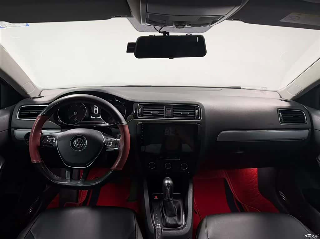 Volkswagen Sagitar, 2018 8