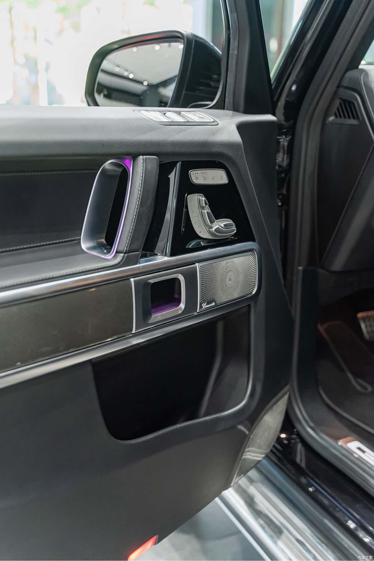 Mercedes-Benz G-Class, 2025 11