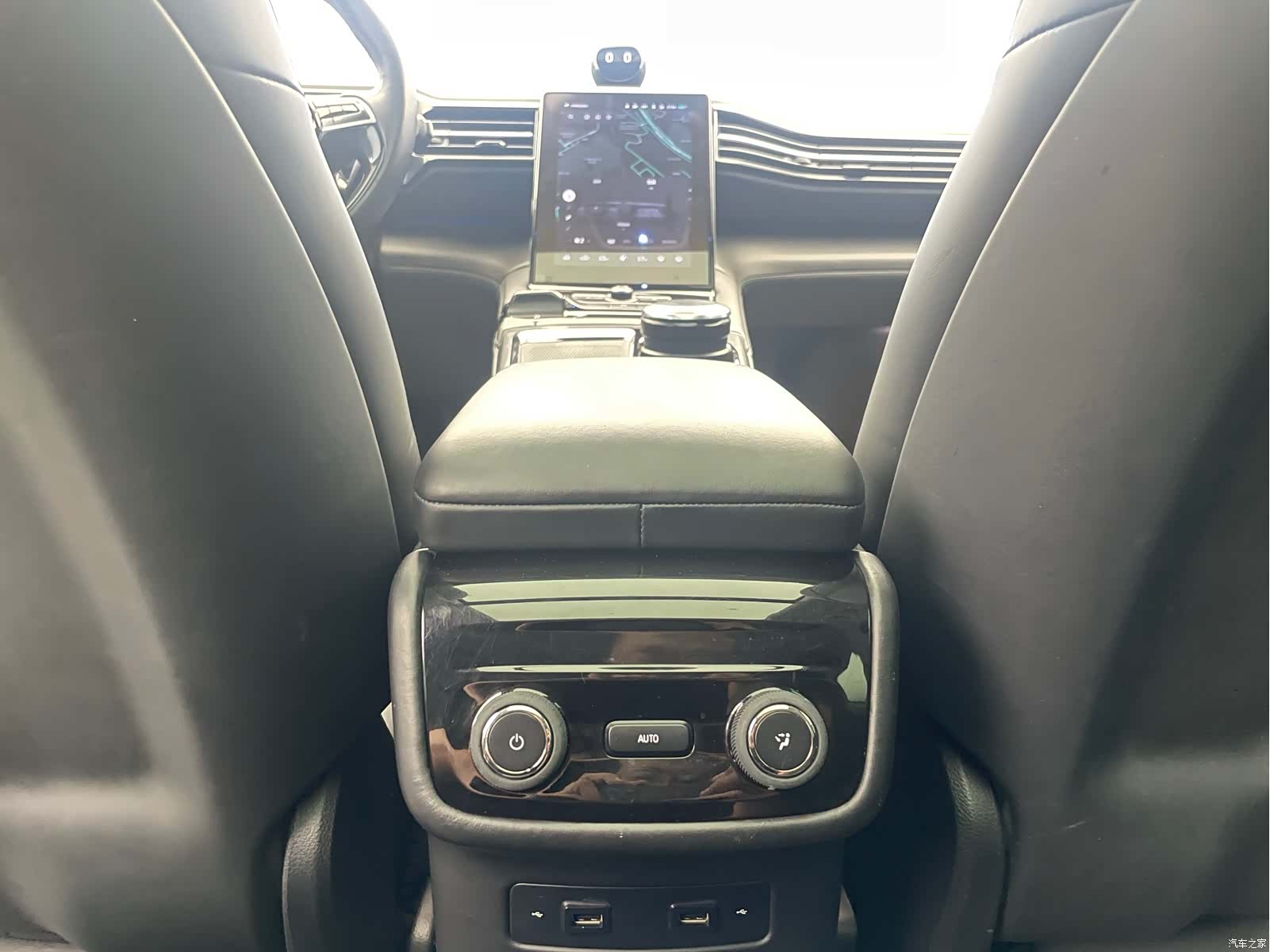 NIO ES8, 2019 19
