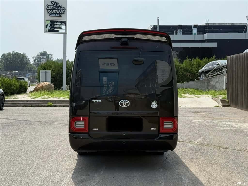 Toyota Coaster, 2023 8