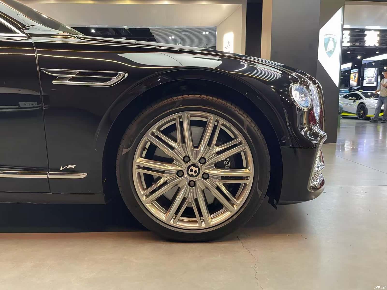 Bentley Flying Spur, 2022 16