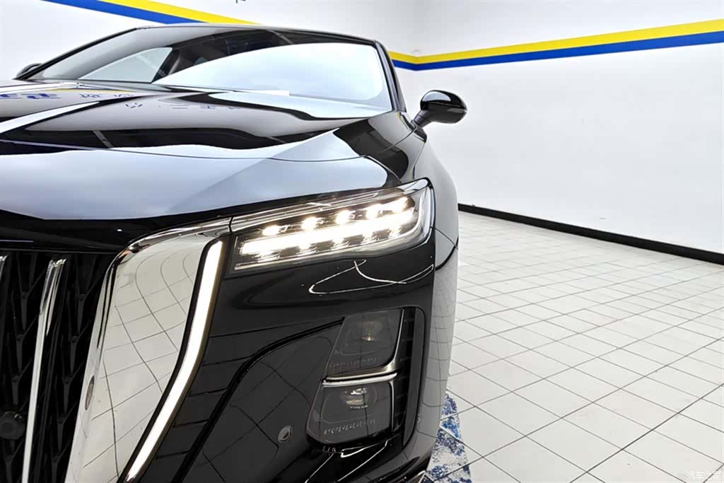 Hongqi H5, 2025 все фото