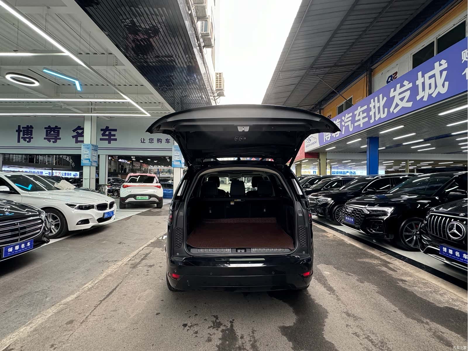 Land Rover Discovery, 2023 17